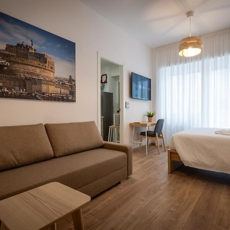 433 Rooms Roma ภายนอก รูปภาพ