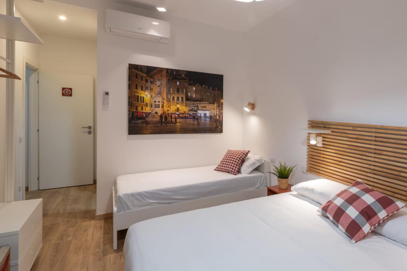 433 Rooms Roma ภายนอก รูปภาพ