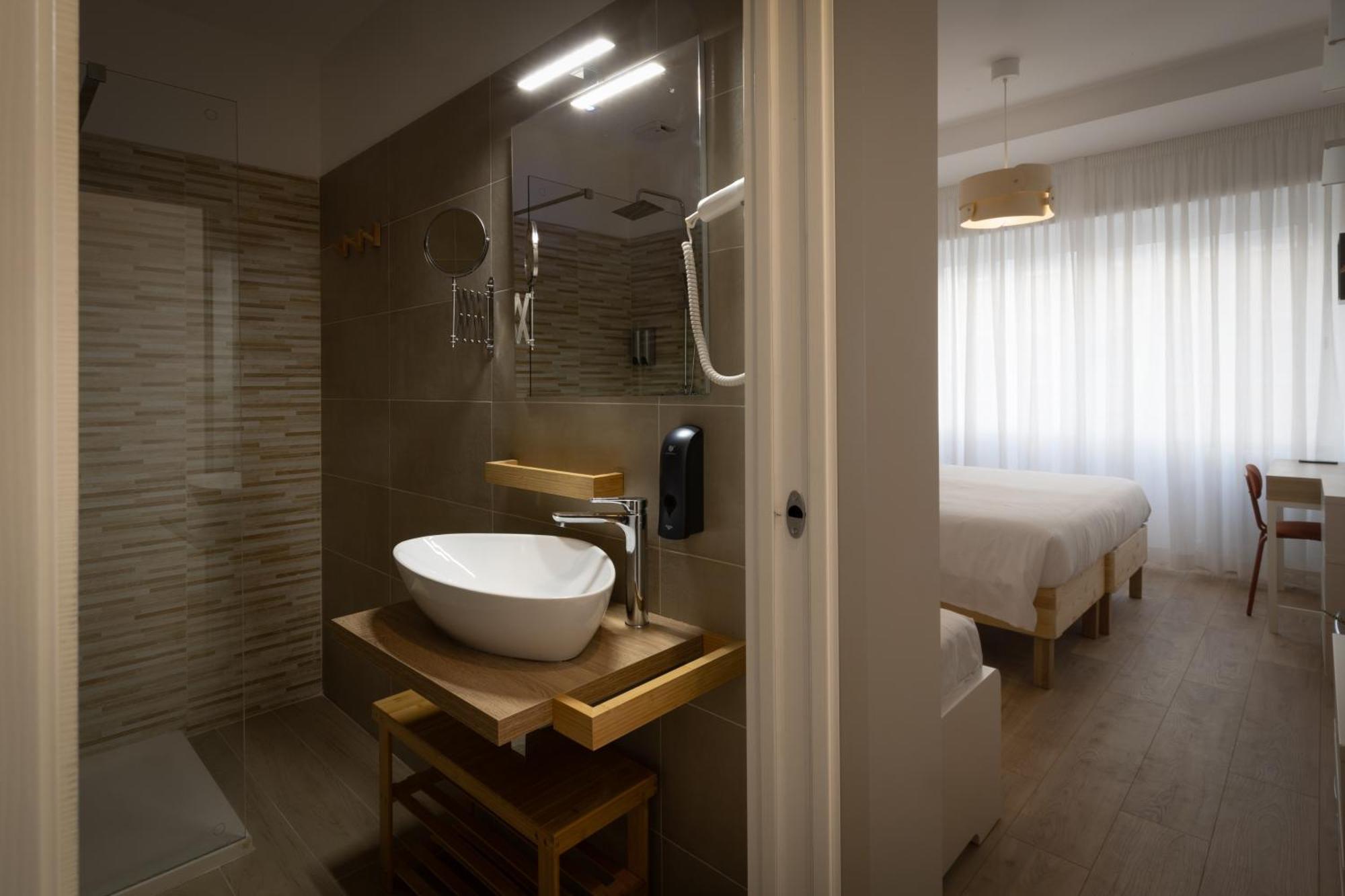 433 Rooms Roma ภายนอก รูปภาพ